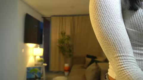 Snapshot of kendall_ruiiz chatting on May 6, 11:21 pm Andrea online show from May 6, 11:21 pm