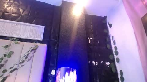 kendall_saenz online show from September 24, 7:50 pm