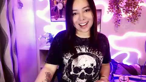 Snapshot of kendall_snow chatting on July 3, 11:11 pm kendall_snow online show from July 3, 11:11 pm