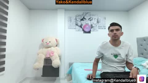 Snapshot of kendallblue chatting on October 21, 11:27 pm kendallblue online show from October 21, 11:27 pm