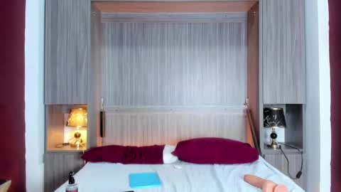 Kendal online show from December 18, 3:11 pm