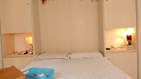 Kendal online show from March 19, 12:09 pm