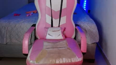 Snapshot of kendallrush2 chatting on February 16, 11:59 pm Kendall Rush online show from February 16, 11:59 pm