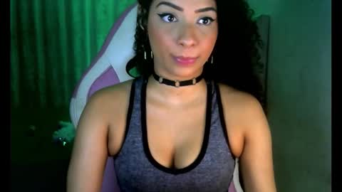 Snapshot of kendallrush2 chatting on October 11, 12:21 am Kendall Rush online show from October 11, 12:21 am