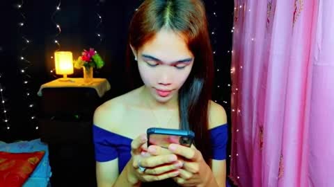 Kendall  online show from February 18, 10:44 am