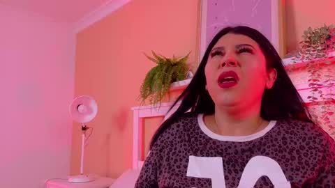   online show from November 18, 10:09 am