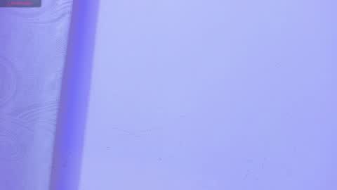 Kendal  online show from November 4, 9:14 pm