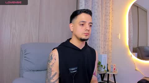 kendel_dimitri online show from September 28, 4:51 am