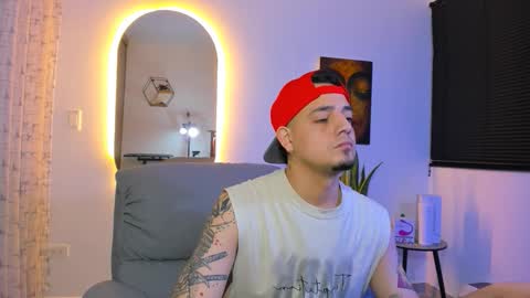 kendel_dimitri online show from March 4, 5:24 am