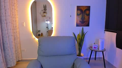 kendel_dimitri online show from March 18, 3:31 am