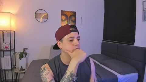kendel_dimitri online show from July 18, 6:50 am