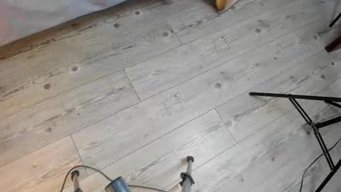 Kendra London online show from January 13, 11:15 am