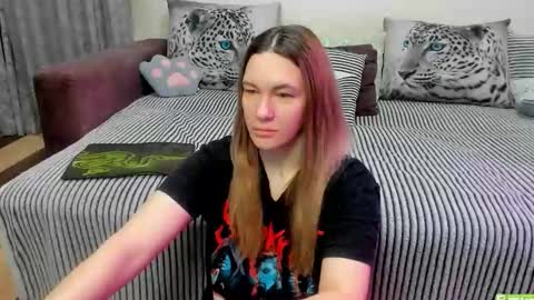 Kendra online show from March 31, 11:38 pm