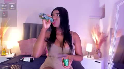 kendrachavez_ online show from November 28, 9:39 pm