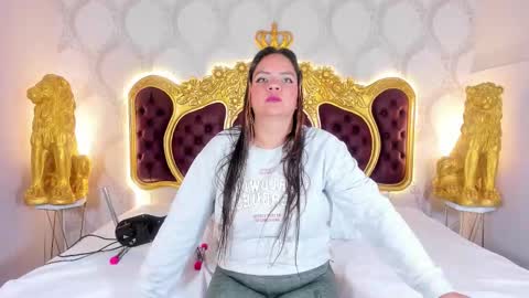 Kendral  online show from October 21, 4:35 am