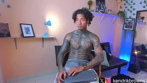 Snapshot of kendrik_brown chatting on January 27, 4:22 pm kendrick brown online show from January 27, 4:22 pm