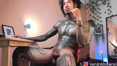 Snapshot of kendrik_brown chatting on January 30, 10:30 pm kendrick brown online show from January 30, 10:30 pm
