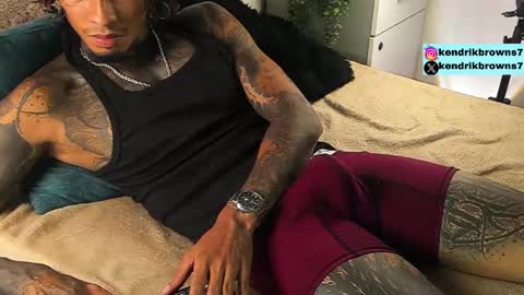 Snapshot of kendrik_brown chatting on September 30, 10:26 pm kendrick brown online show from September 30, 10:26 pm