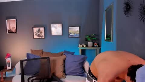 Snapshot of keneth_collins chatting on May 13, 1:30 pm keneth_collins online show from May 13, 1:30 pm