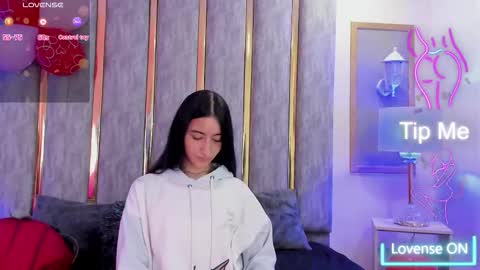 Snapshot of keniavelvet_ chatting on February 26, 4:50 pm keniavelvet online show from February 26, 4:50 pm