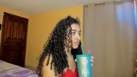 Snapshot of keniia_riizz chatting on July 14, 7:19 pm Kenia online show from July 14, 7:19 pm