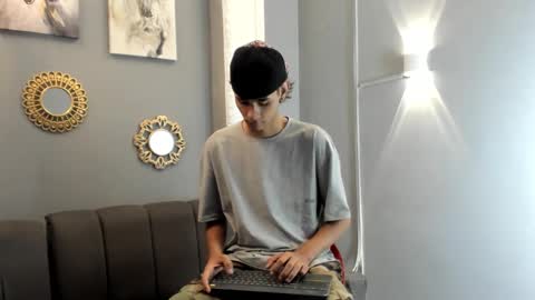 Snapshot of kenix_777 chatting on October 18, 11:05 pm KENIX online show from October 18, 11:05 pm