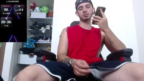 Snapshot of kenn_blake1 chatting on September 23, 9:40 pm blake online show from September 23, 9:40 pm