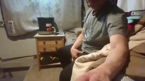 Snapshot of kenneth69h chatting on January 20, 10:51 am kenneth69h online show from January 20, 10:51 am