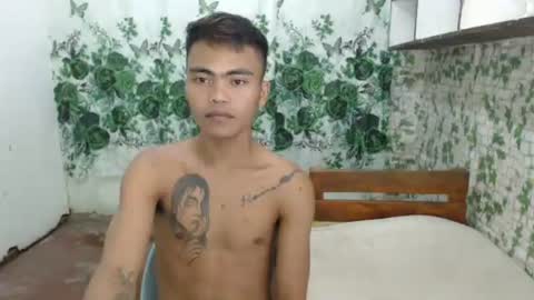 kenneth_jeey online show from April 1, 10:49 am