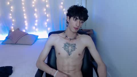 Snapshot of kenny__hot chatting on December 6, 6:39 pm kenny online show from December 6, 6:39 pm