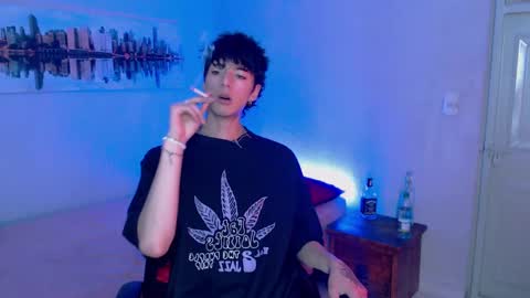 Snapshot of kenny__hot chatting on December 17, 4:00 pm kenny online show from December 17, 4:00 pm