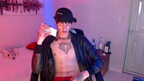 Snapshot of kenny__hot chatting on January 5, 4:59 pm kenny online show from January 5, 4:59 pm