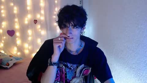 Snapshot of kenny__hot chatting on February 19, 2:23 pm kenny online show from February 19, 2:23 pm