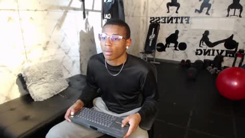 Kenny Thompson online show from February 27, 8:42 pm