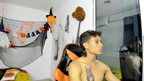 kenshi_roa online show from November 17, 9:09 pm