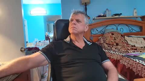 kent_ham online show from October 19, 11:27 pm