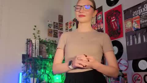 Lisa online show from December 22, 9:06 am