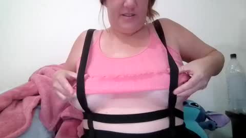 Snapshot of kenzbenz chatting on July 8, 5:17 pm KenzBenz online show from July 8, 5:17 pm