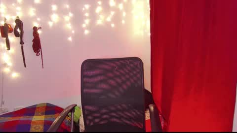 Kenzie online show from December 10, 10:38 am