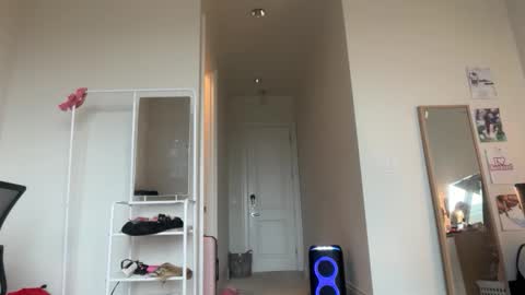 kenziesmithh online show from January 6, 6:55 pm