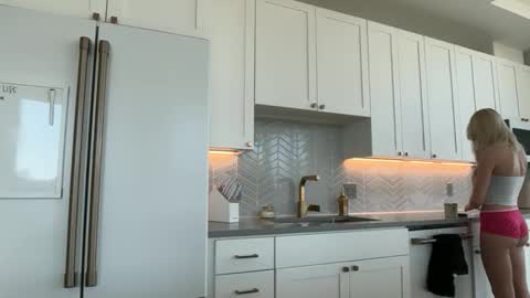 kenziesmithh online show from March 2, 9:43 pm