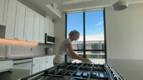 kenziesmithh online show from March 4, 8:04 pm