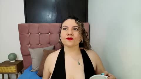 Snapshot of kerly_mature42 chatting on October 13, 2:28 pm KERLY online show from October 13, 2:28 pm