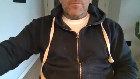 Snapshot of kermitgp3 chatting on December 20, 1:51 pm Anton online show from December 20, 1:51 pm