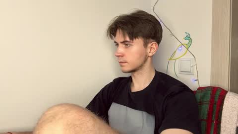 Kero online show from March 18, 9:40 pm