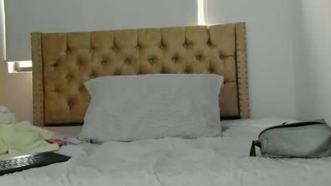 Kery Hillson online show from September 14, 2:16 pm