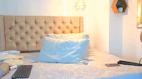 Kery Hillson online show from November 5, 12:27 pm