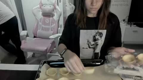 kesh_mne online show from September 9, 5:01 pm