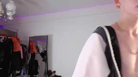 Kessy online show from October 23, 11:57 pm