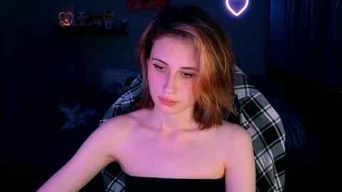 Snapshot of keti_moon chatting on May 21, 7:43 pm Keti 3 online show from May 21, 7:43 pm